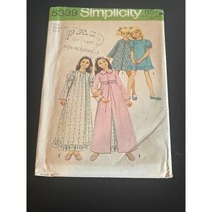 00612 - VTG Simplicity‎ 5339 Girls Nightgown Pajama Robe Pattern Size 7 - 1972